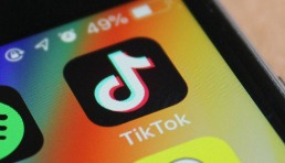 TikTok添加了“可疑”視頻警告標簽，嚴防有害信息的傳播